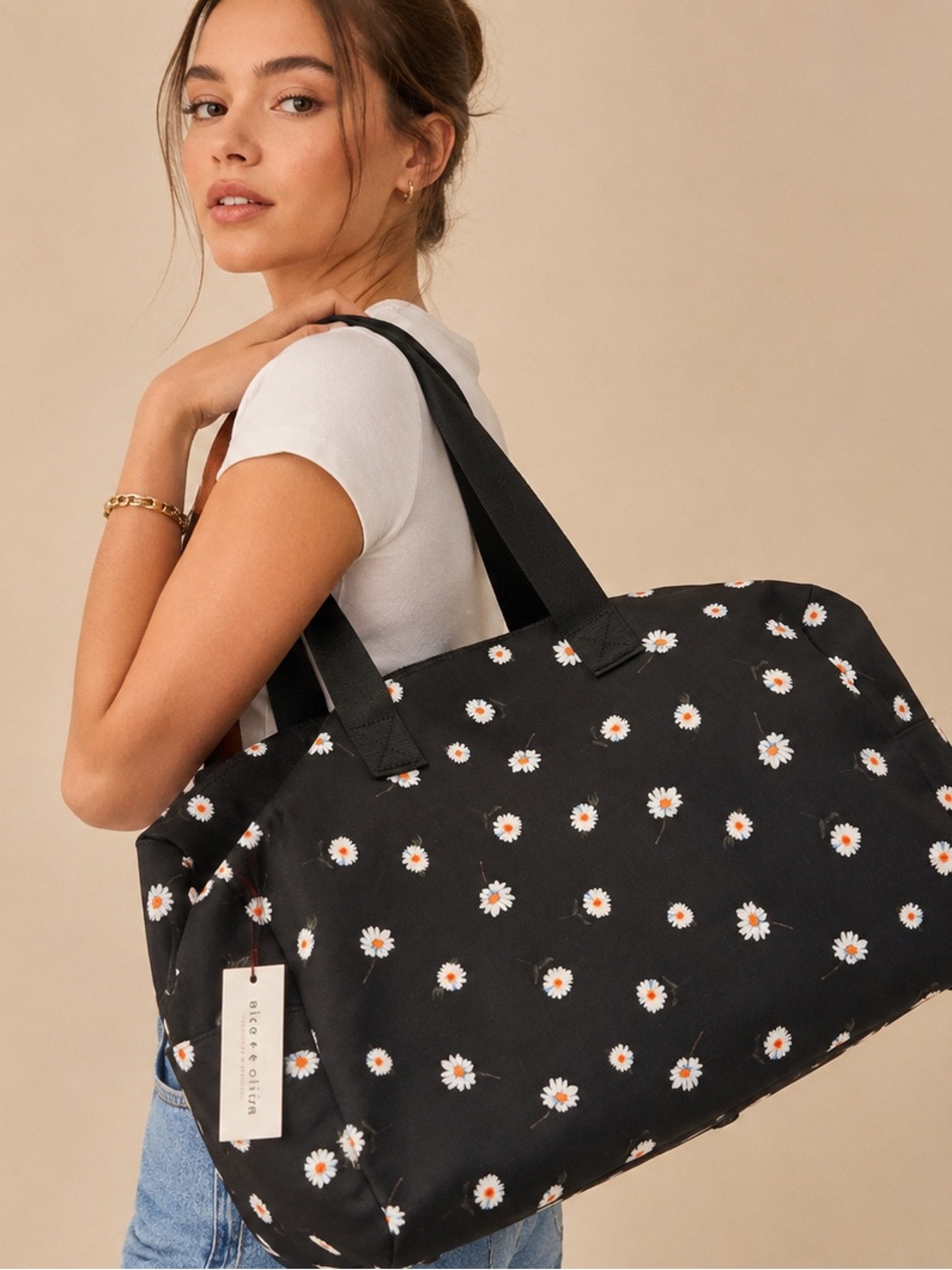 Alice + Olivia Black Daisy Floral Large Duffel Weekender Bag New Gym